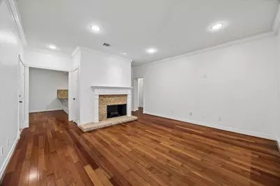 11711 Memorial Drive #515, Houston, TX 77024 - Photo 4