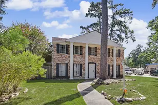 28902 Holly Hill Dr, Shenandoah, TX 77381 - Photo 2