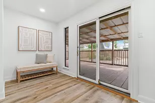 5 Devonshire Dr, Conroe, TX 77304 - Photo 14