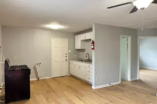 8010 Roswell St, Houston, TX 77022 - Photo 4
