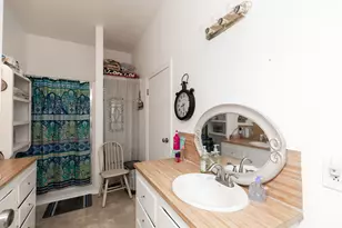 385 W Cora Lee St, Sour Lake, TX 77659 - Photo 24