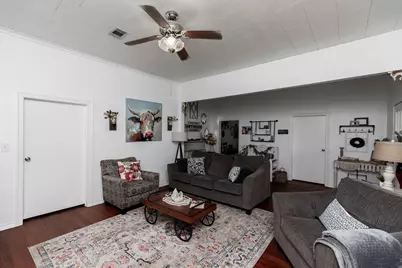 385 W Cora Lee Street, Sour Lake, TX 77659 - Photo 8