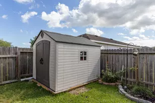 9515 Amberjack Dr, Texas City, TX 77591 - Photo 6