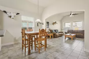 8319 Sweet Bay Cir, Baytown, TX 77523 - Photo 4