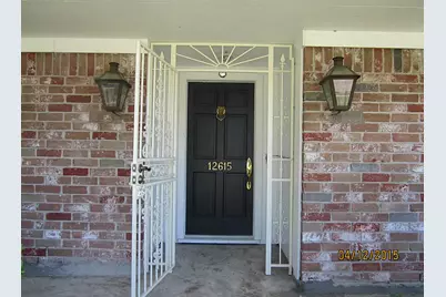 12615 Shannon Hills Drive, Houston, TX 77099 - Photo 4