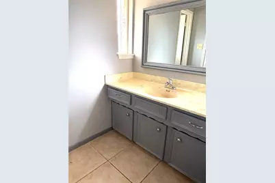 12615 Shannon Hills Drive, Houston, TX 77099 - Photo 26
