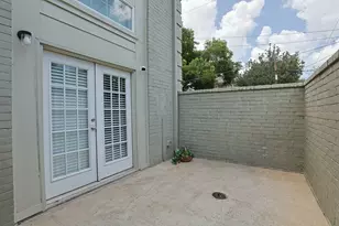 2212 Hopkins St, Houston, TX 77006 - Photo 20