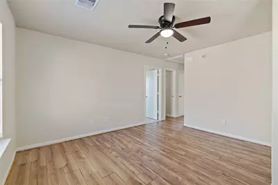 13111 Royal Bell Court, Houston, TX 77047 - Photo 10