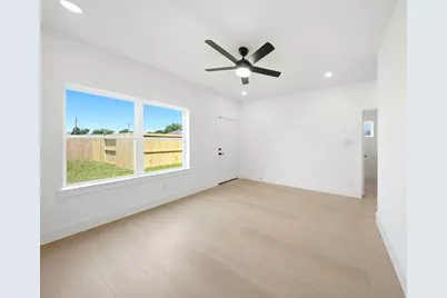 7415 Charlie Street #A/B, Houston, TX 77088 - Photo 32