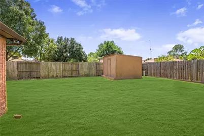 7823 Chasecreek Drive, Houston, TX 77489 - Photo 34