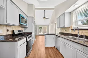 7823 Chasecreek Dr, Houston, TX 77489 - Photo 16
