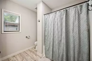 724 Aron St, Baytown, TX 77520 - Photo 20