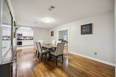 724 Aron Street, Baytown, TX 77520 - Photo 12