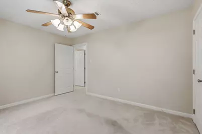 106 Wedgewood Avenue, Hitchcock, TX 77563 - Photo 18