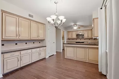 106 Wedgewood Avenue, Hitchcock, TX 77563 - Photo 8