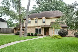 16010 Mickleham Dr, Spring, TX 77379 - Photo 2