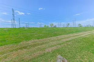 3522 Virgin Island Dr, Sugar Land, TX 77479 - Photo 4