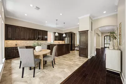 33 N Creekside Court, Houston, TX 77055 - Photo 10