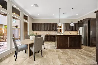 33 N Creekside Court, Houston, TX 77055 - Photo 14