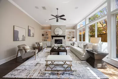 33 N Creekside Court, Houston, TX 77055 - Photo 12