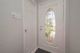 12829 Briarwest Cir, Houston, TX 77077 - Photo 18