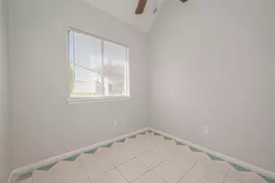 12829 Briarwest Cir, Houston, TX 77077 - Photo 22