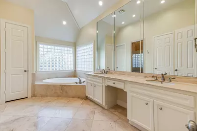 6310 Hermann Lake Drive, Houston, TX 77021 - Photo 16