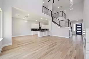 4923 Golden Forest Dr, Houston, TX 77091 - Photo 8