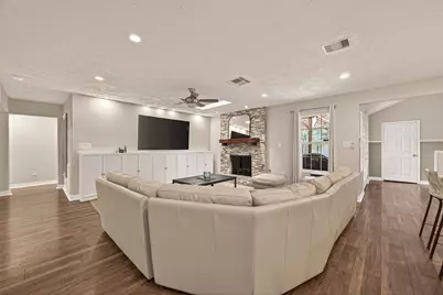11102 Hillcroft Avenue, Houston, TX 77096 - Photo 8