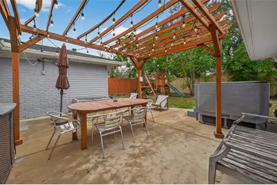 11102 Hillcroft Avenue, Houston, TX 77096 - Photo 40