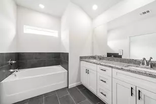 14954 Eagle Feather Dr, Houston, TX 77090 - Photo 28