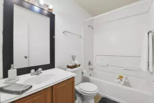 822 Grand Plains Dr, Houston, TX 77090 - Photo 26