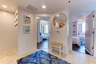 801 E Beach Dr, Galveston, TX 77550 - Photo 8