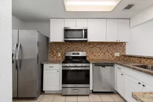 2810 Grants Lake Blvd, Sugar Land, TX 77479 - Photo 4