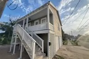 801 University Blvd, Galveston, TX 77550 - Photo 2