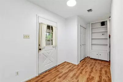 235 Thunderbird Court, Conroe, TX 77304 - Photo 8