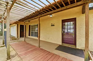 235 Thunderbird Ct, Conroe, TX 77304 - Photo 2