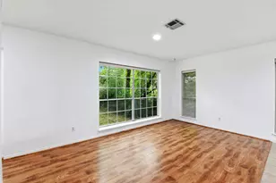 235 Thunderbird Ct, Conroe, TX 77304 - Photo 16
