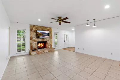 235 Thunderbird Court, Conroe, TX 77304 - Photo 12