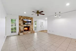 235 Thunderbird Ct, Conroe, TX 77304 - Photo 12