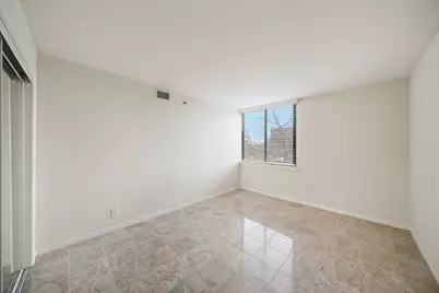 3525 Sage Road #404, Houston, TX 77056 - Photo 4