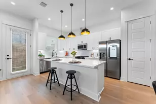 412 Neyland St, Houston, TX 77022 - Photo 8