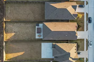 2811 Bisbee Rd, League City, TX 77573 - Photo 24