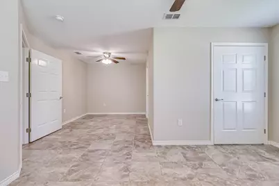 2111 E Lott Avenue, Kingsville, TX 78363 - Photo 28