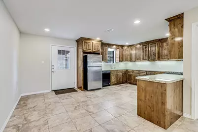 2111 E Lott Avenue, Kingsville, TX 78363 - Photo 20