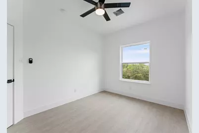 3135 Crane St Unit B, Houston, TX 77026 - Photo 16