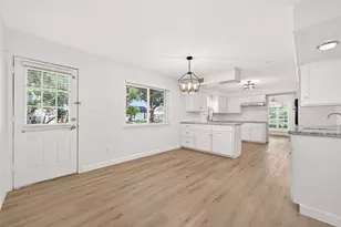 10602 Longmont Dr, Houston, TX 77042 - Photo 20