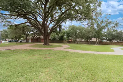 8723 Creek Willow Dr, Tomball, TX 77375 - Photo 26