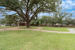 8723 Creek Willow Dr, Tomball, TX 77375 - Photo 26