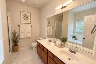 1625 Claremont Garden Cir, Houston, TX 77047 - Photo 12